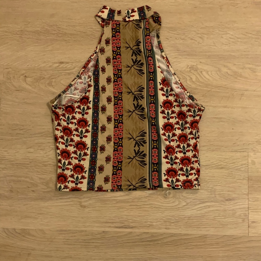 3 for $15 Flower print crop top